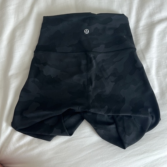 Lululemon Wunder Train 25” leggings - Picture 3 of 4
